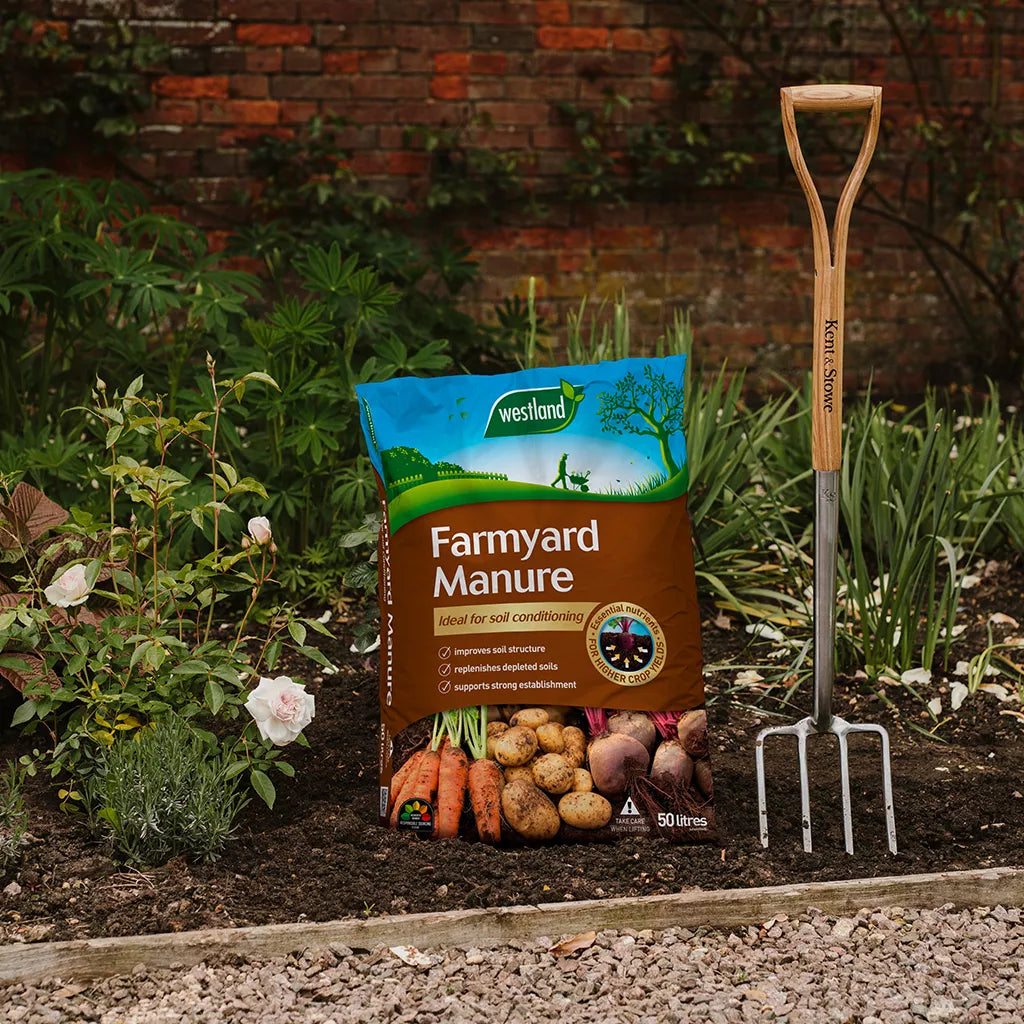 Westland Farmyard Manure 50L in Garden